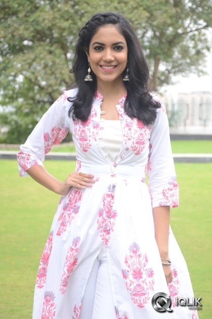 Ritu-Varma-at-Pelli-Choopulu-Movie-Press-Meet